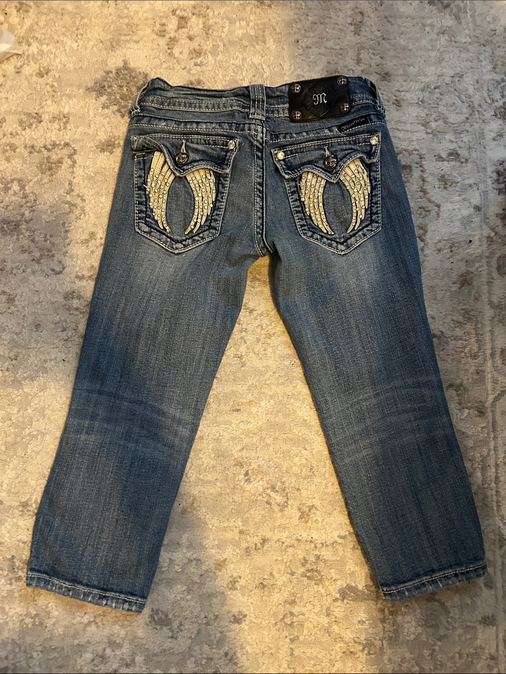 Miss me Angel wing capri